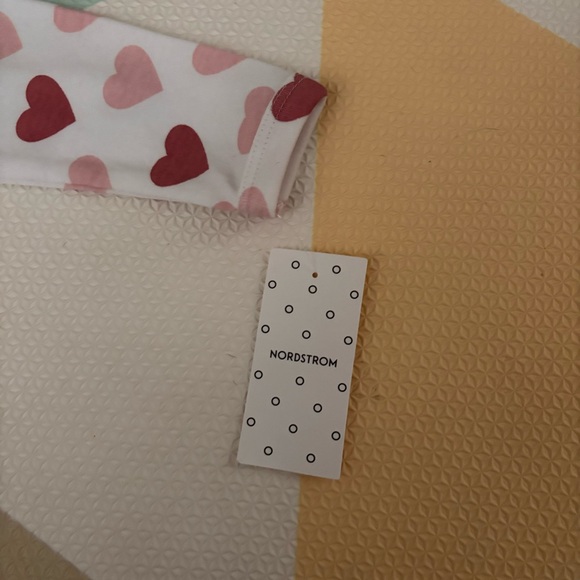 NWT Nordstrom Hearts Onesie Footie Button Up 6 months - Picture 3 of 10